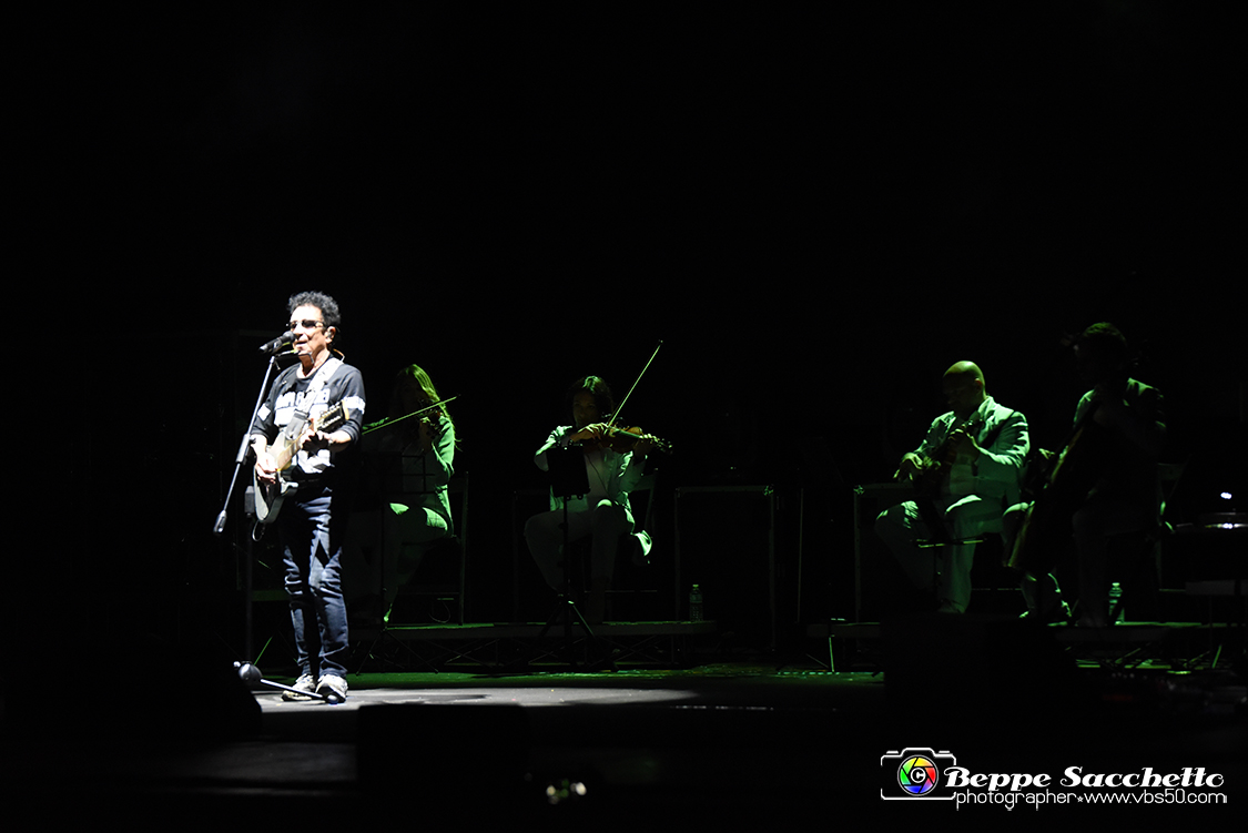 VBS_3955 - Concerto Edoardo Bennato - Peter Pan Rock 'n' Roll Tour.jpg